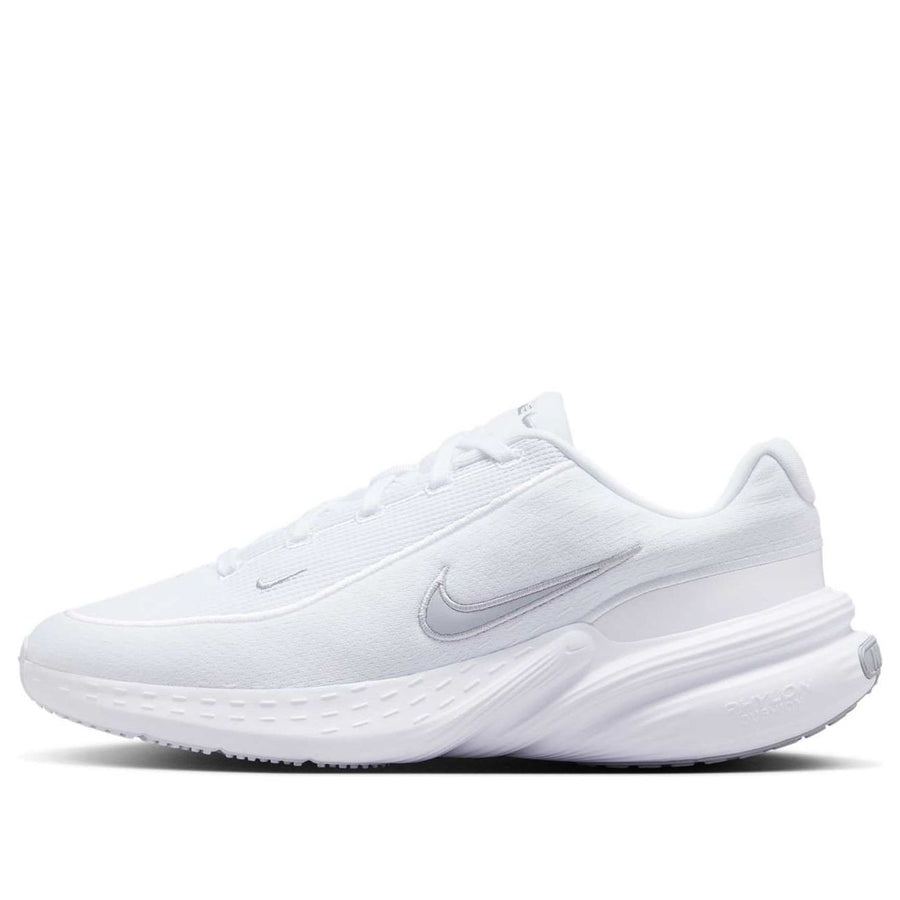 

Кроссовки Nike Uplift SC 'White Wolf Grey', белый