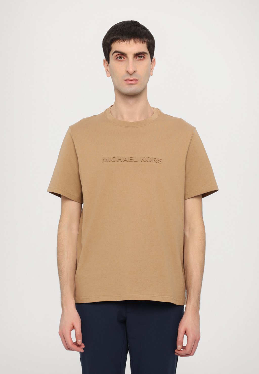 

Базовая футболка EMBOSSED LOGO TEE Michael Kors, светло-коричневый