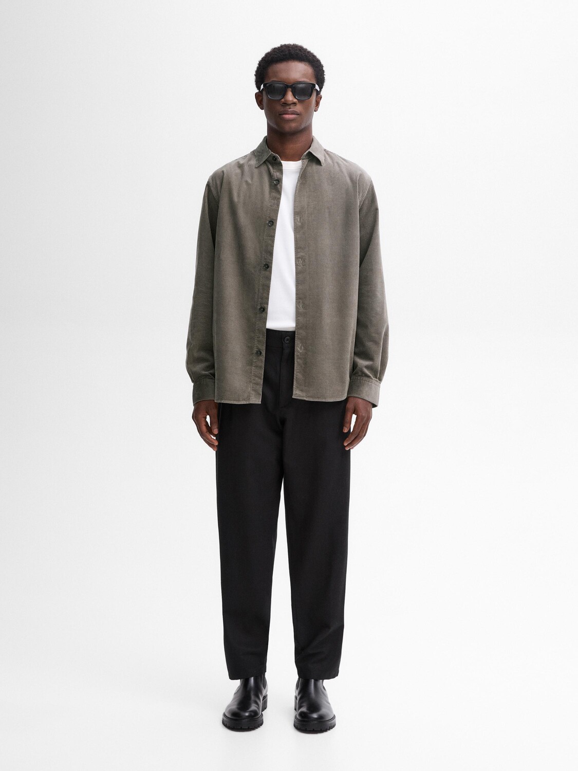 

Рубашка из 100% хлопкового вельвета Massimo Dutti, серый