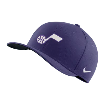 

Бейсболка Nike Utah Jazz City Edition NBA Swoosh Flex Cap, цвет New Orchid