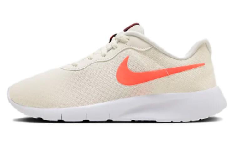 

Nike Tanjun Кроссовки для женщин, Beige
