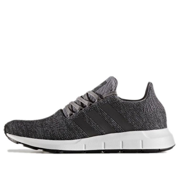 

Кроссовки Swift Run Adidas, черный