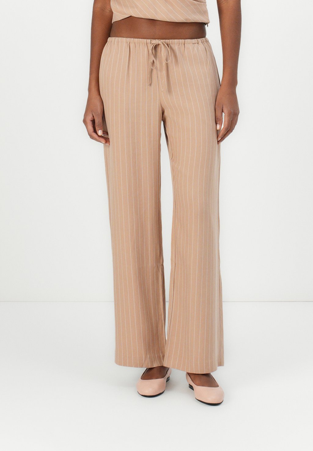 

Брюки ALMERIA PANT Bec + Bridge, Camel