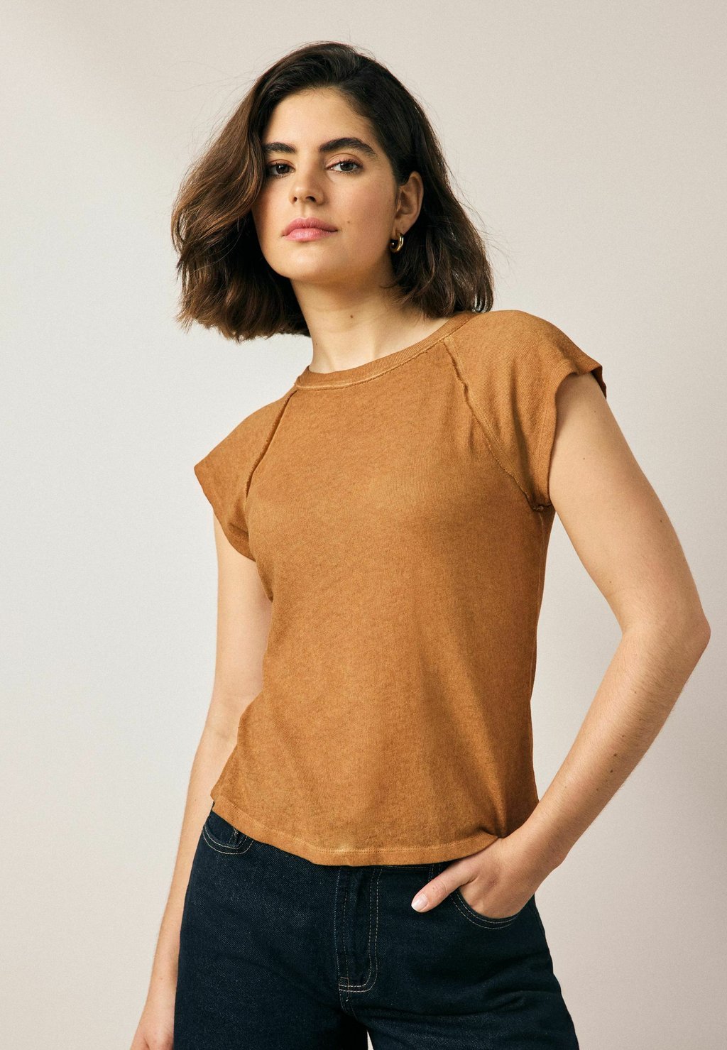 Базовая футболка REGULAR FIT Next, коричневый — фото 4