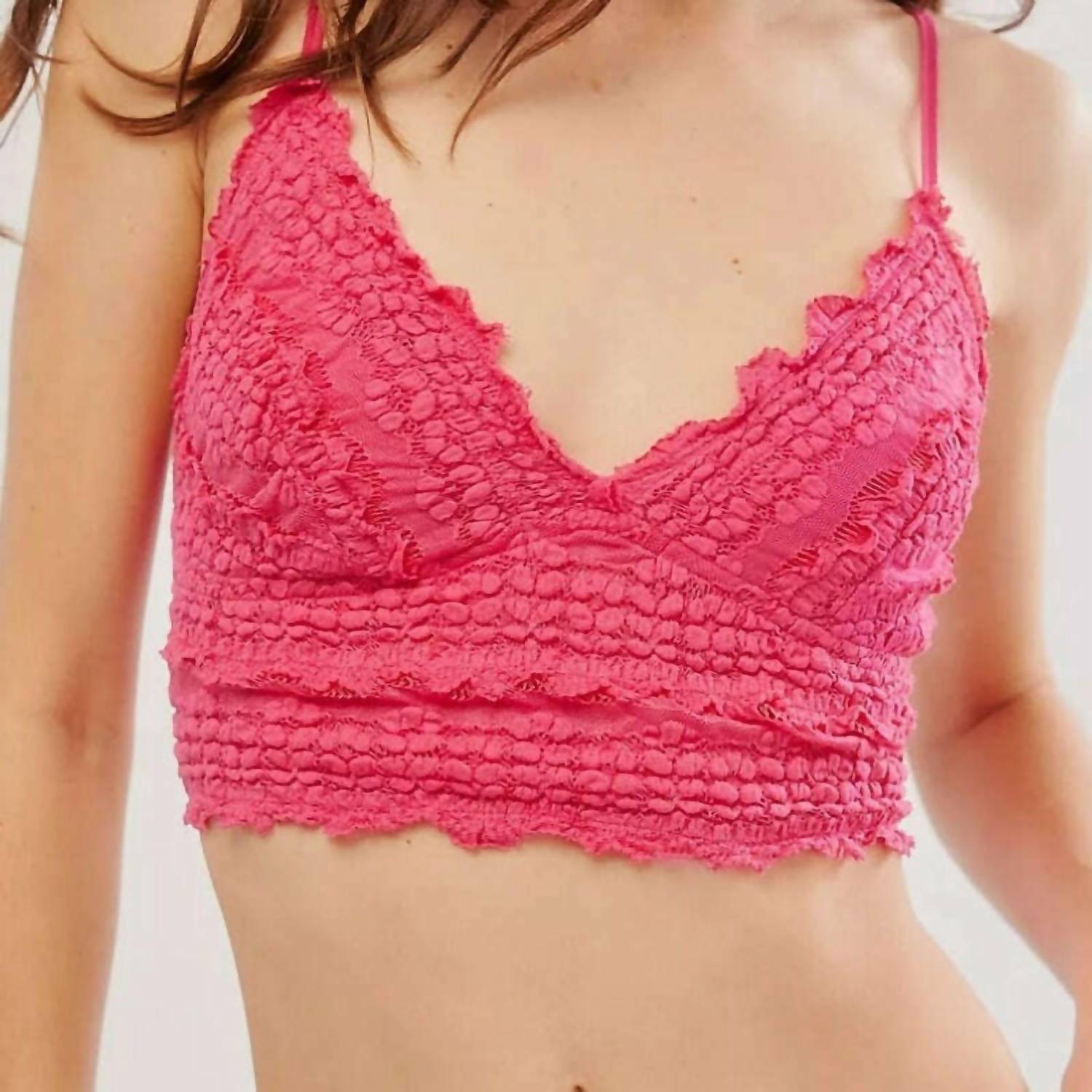 

Амина Бралетт в малиновом цвете Free People