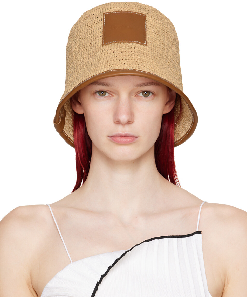 

Бежево-коричневая шляпа Les Classiques 'Le bob Soli' JACQUEMUS