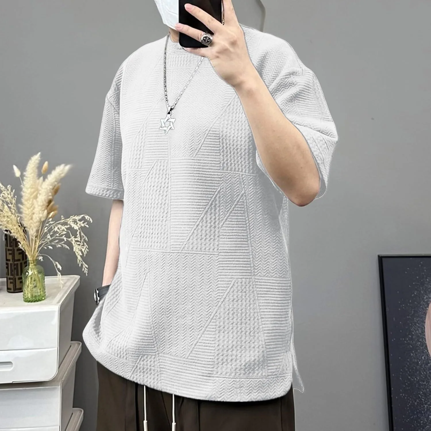 Мужская футболка Casual с уникальным текстурным дизайном и скрытым карманом — фото 3