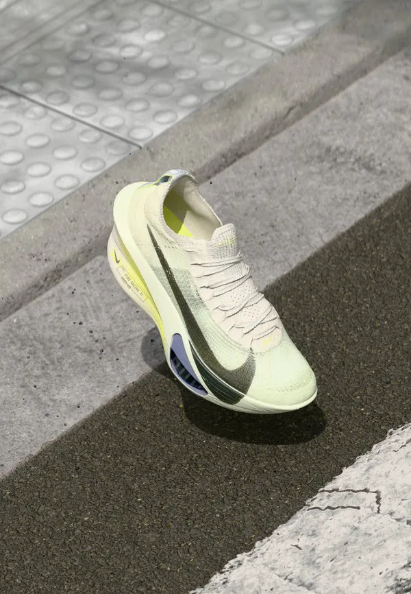 Кроссовки для бега по шоссе alphafly 3 Nike Performance, Phantom/Sequoia/Ultralime/Citron Tint/Iron Purple/Football Grey