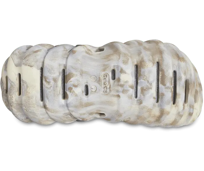Мраморные сабо Echo Crocs женские, цвет Bone / Multi — фото 4