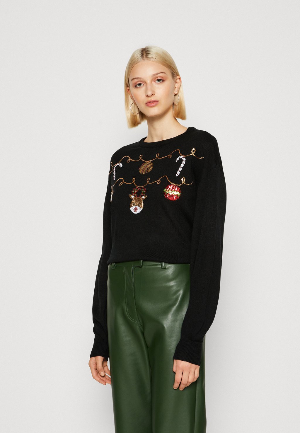 

Свитшот Vero Moda VMGARLAND O NECK XMAS, черный