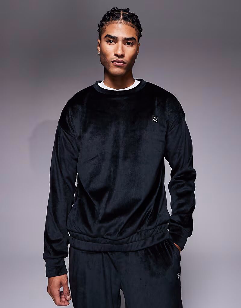 

Толстовка, свободный крой, черный цвет, в комплекте с толстовкой для дома Hugo Red