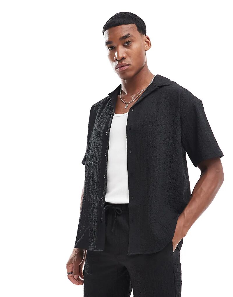

Черная рубашка Jack & Jones свободного покроя с лацканами из жатой ткани (часть комплекта)