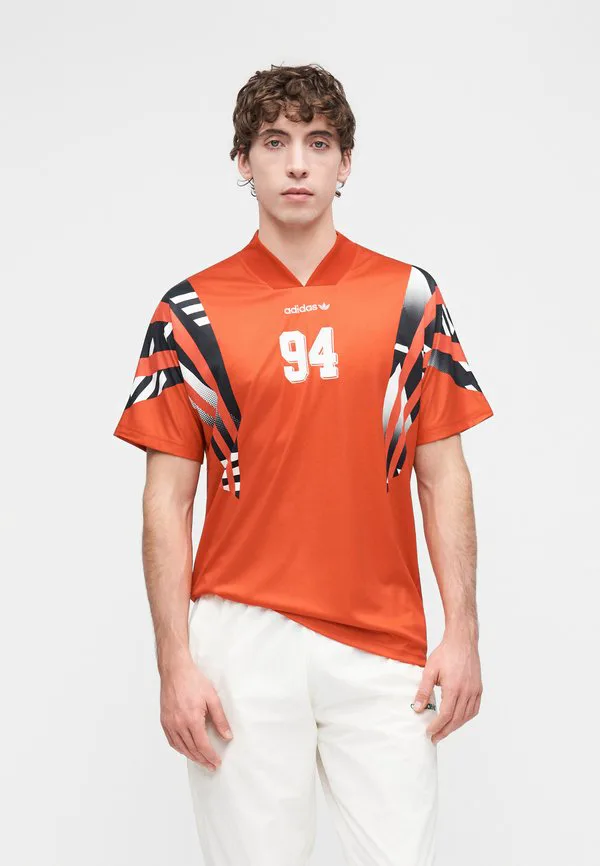 Футболка с принтом сантьяго Adidas Originals, Better Scarlet — фото 4