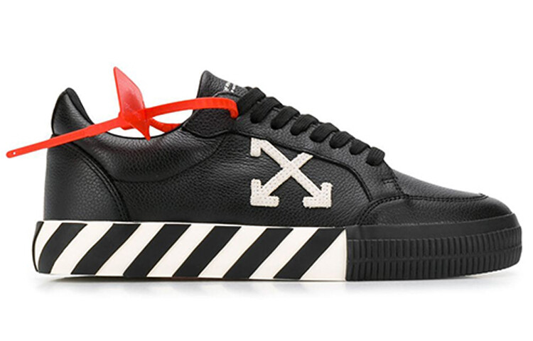 Кроссовки мужские Off-White с надписями, черный / белый — фото 2