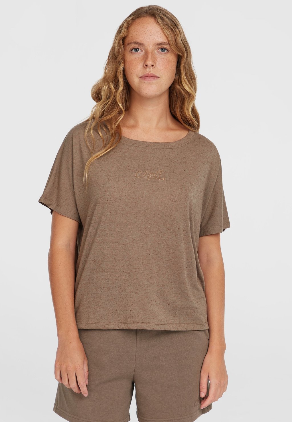 

Базовая футболка ESSENTIALS SCRIPT DRAPE - TEE SHORTSLEEVE O'Neill, бежевый