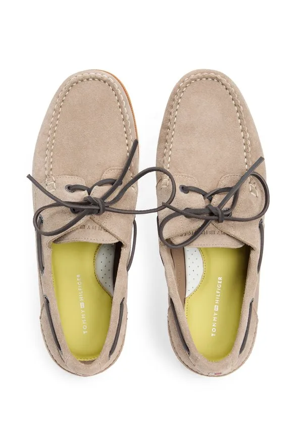 Замшевые лодочные туфли Tommy Hilfiger, Coastal Taupe — фото 4
