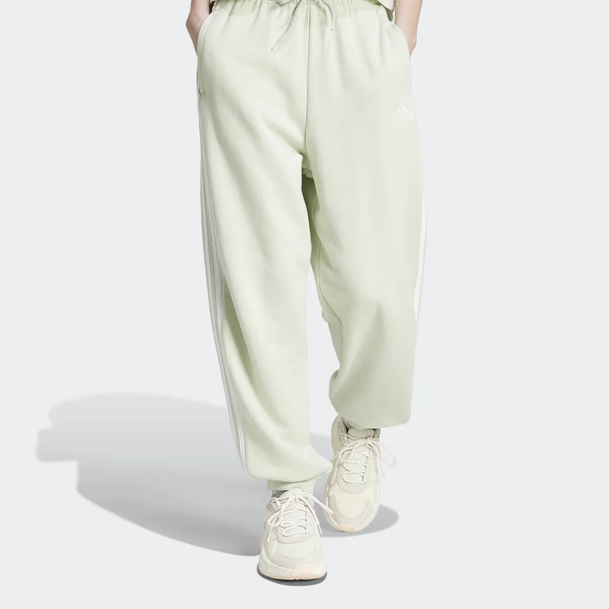 

Спортивные брюки Adidas Sportswear "W 3S FT LS PT" (1 шт.), зеленый