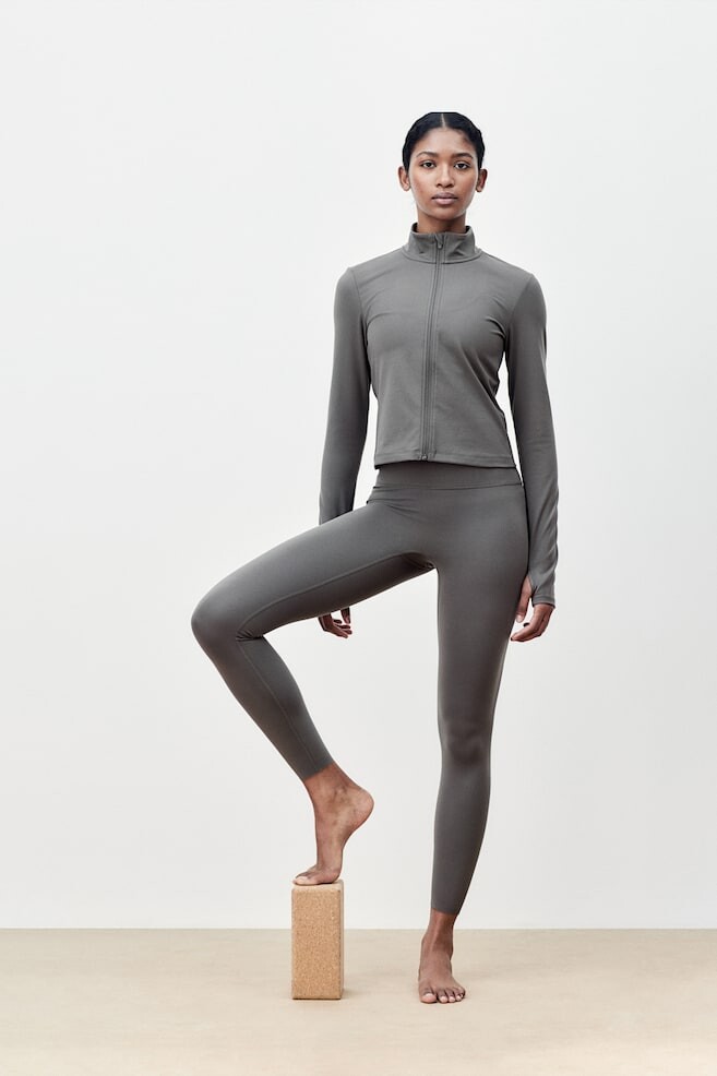 

Спортивная куртка из софтмува на молнии H&M, серый