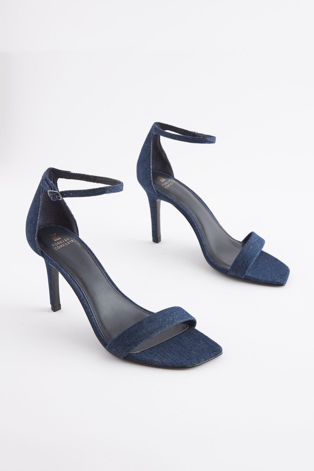 Узкий каблук Forever Comfort с застежкой Sandal Next