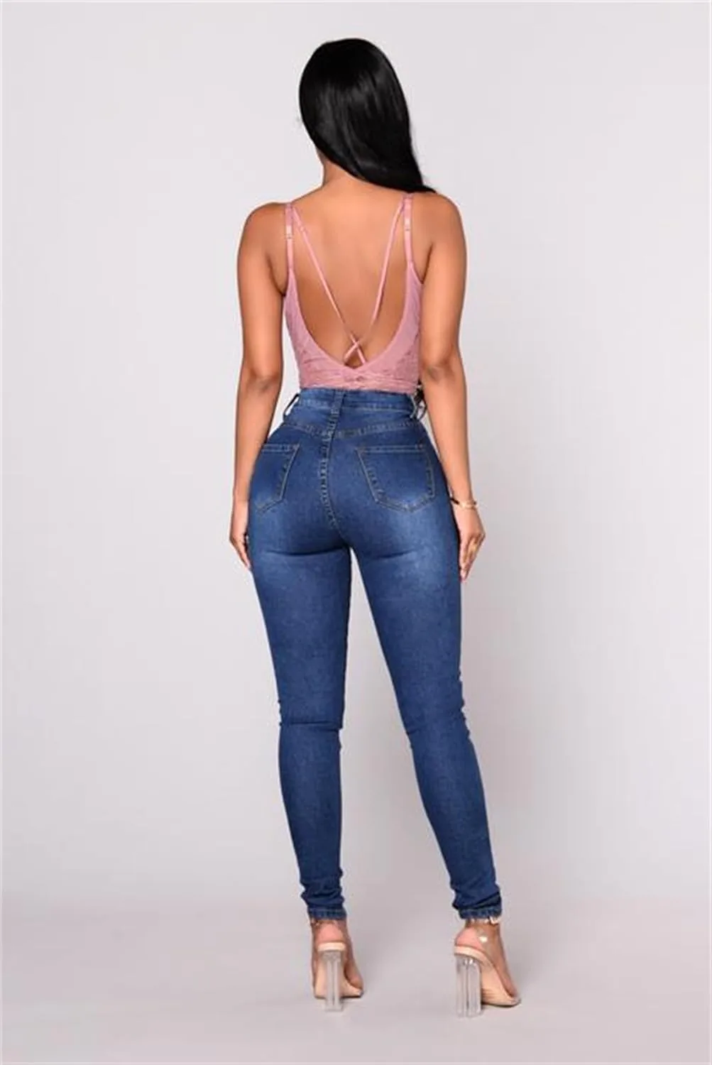 Джинсы женские High Waist Slim Fit с карманами — фото 4