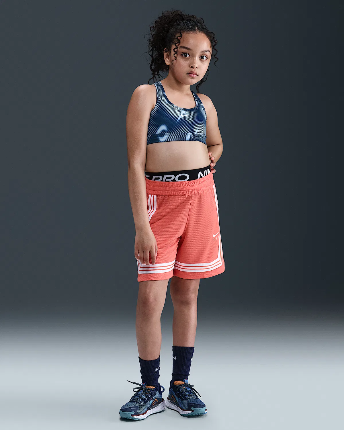 Спортивный бюстгальтер Nike Pro Swoosh для старших детей (девочек), Midnight Navy/White — фото 4