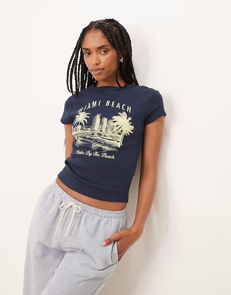 

Детская футболка ASOS DESIGN с принтом Майами-Бич в темно-синем цвете