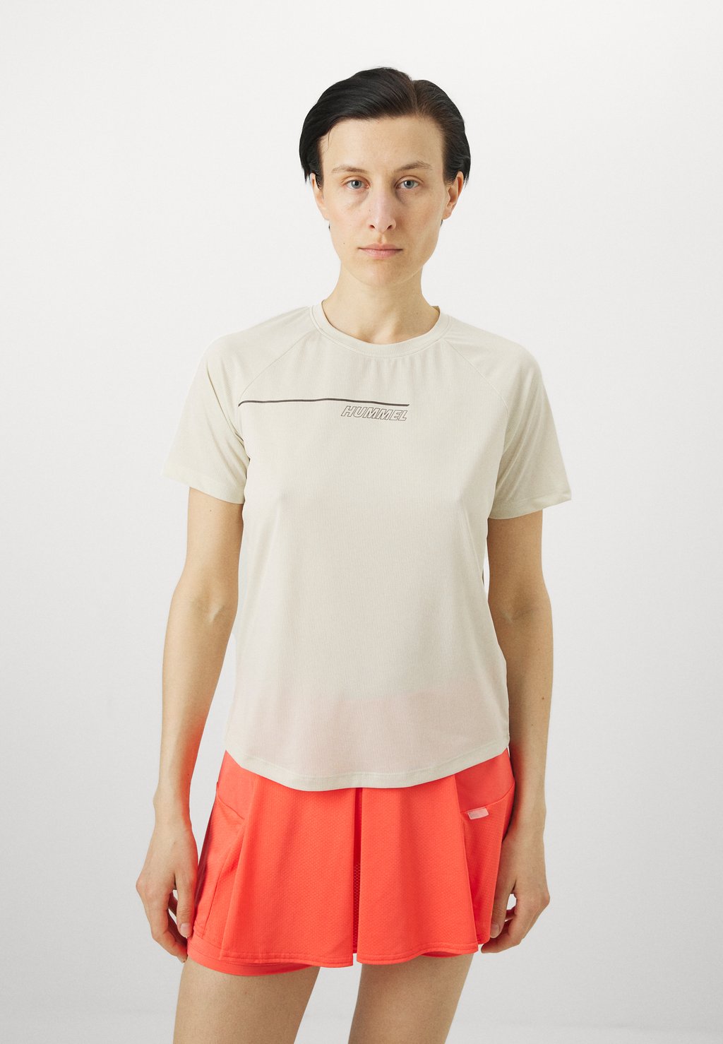 

Спортивная футболка COURT WEIGHT Hummel, светло-серый