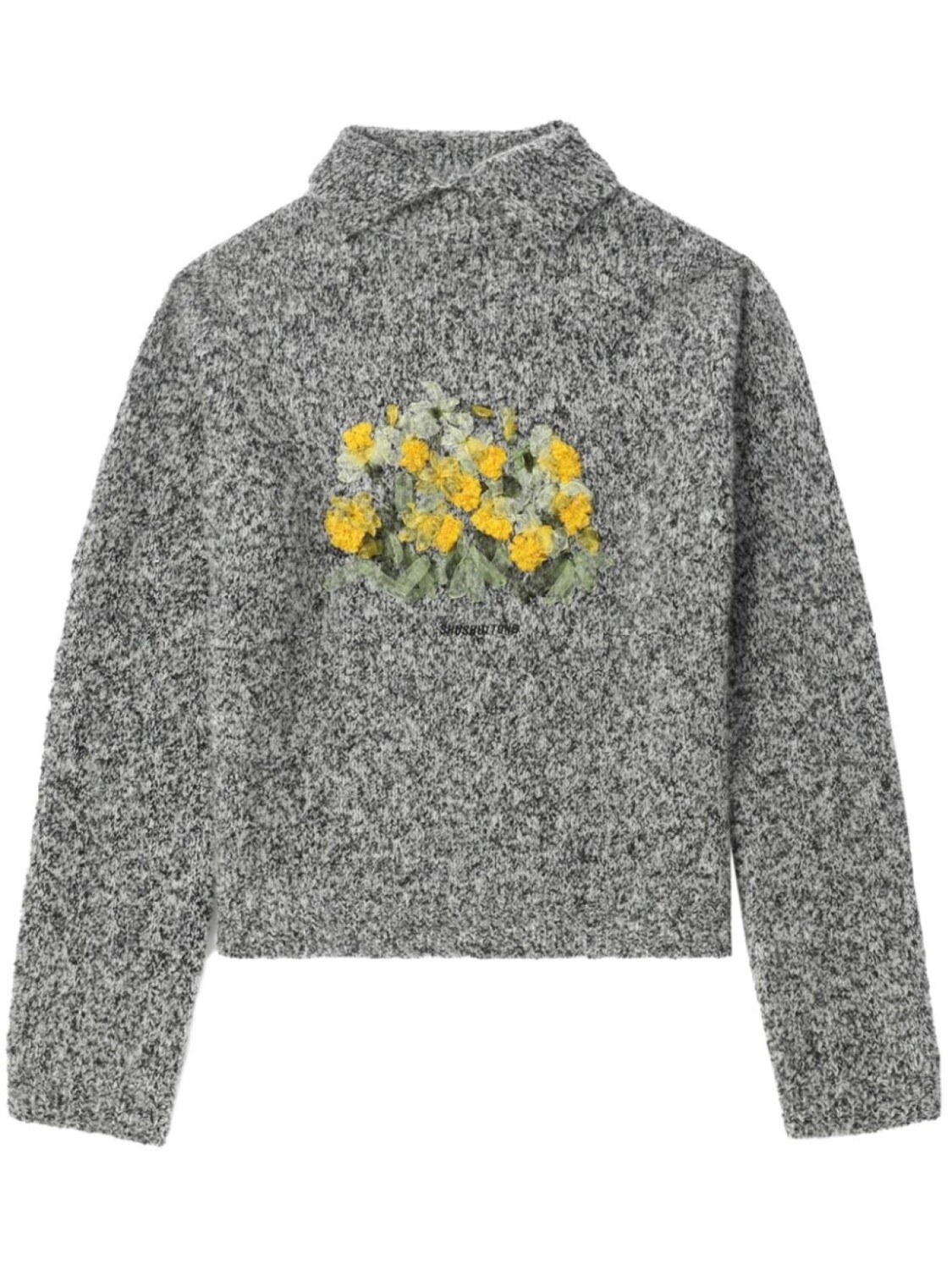 

Свитер, связанный интарсией SHUSHU/TONG, серый