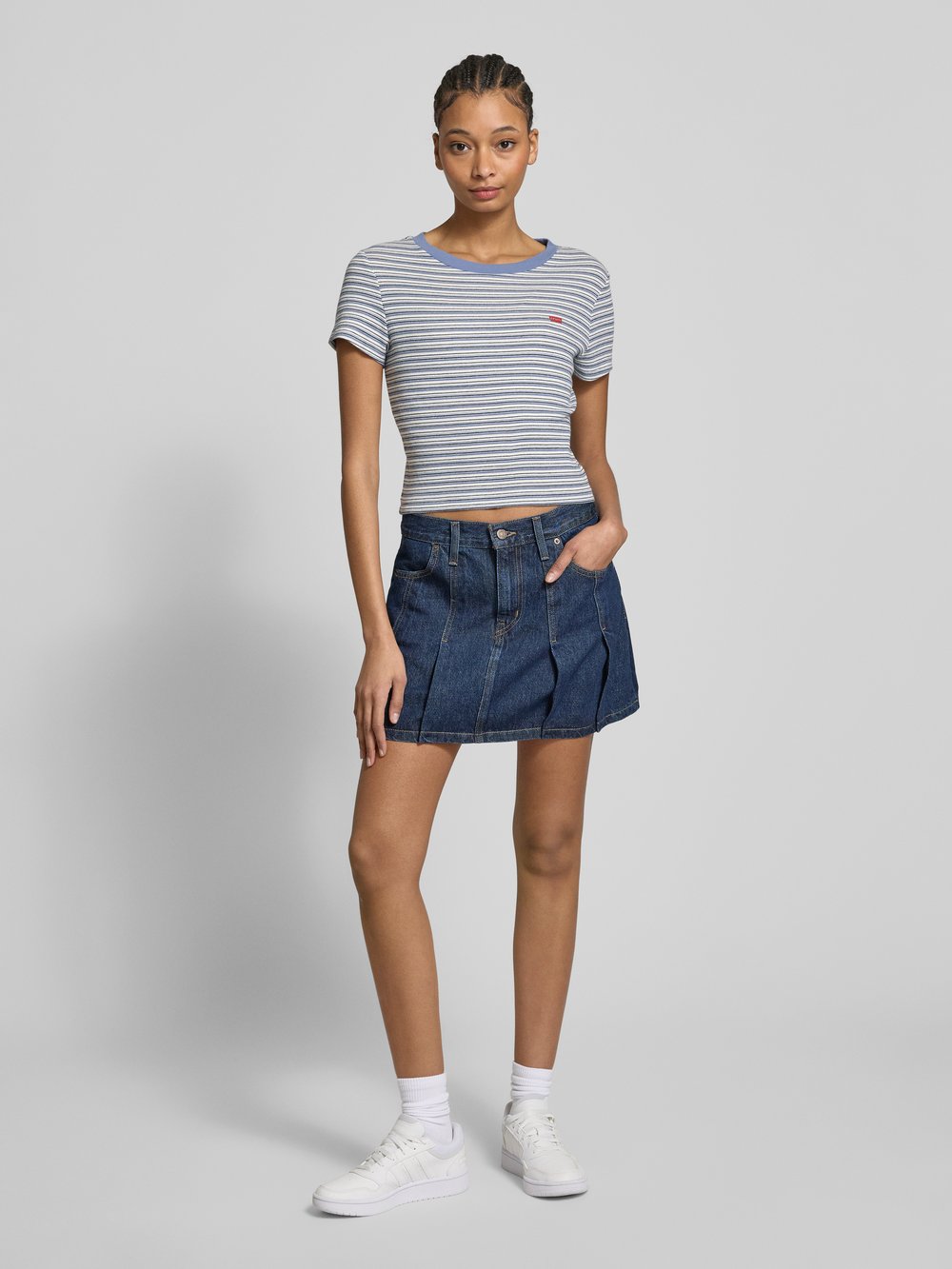 

Футболка с этикеткой Levi's