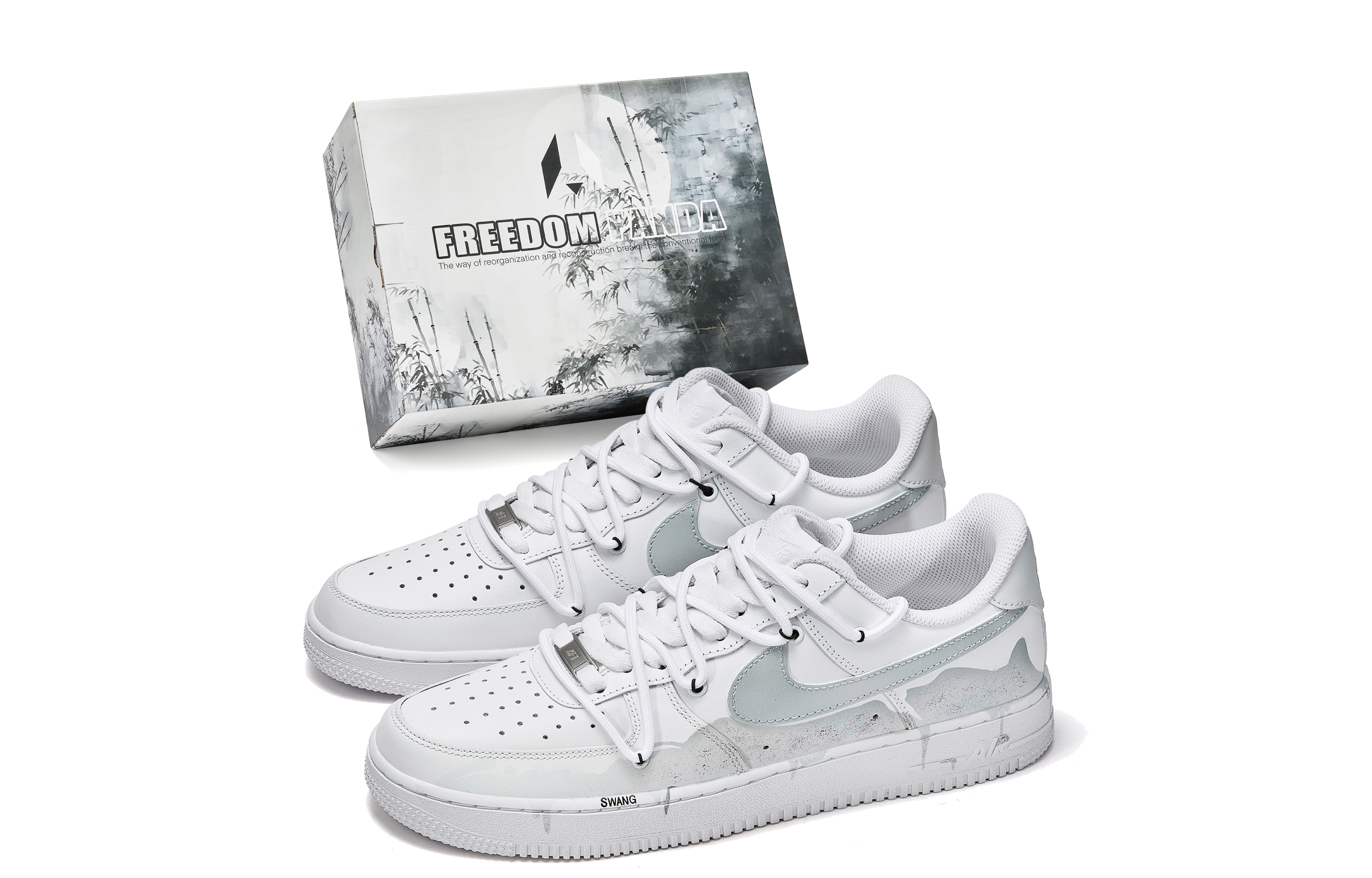 

Женские кроссовки для скейтбординга Nike Air Force 1, Silver/White