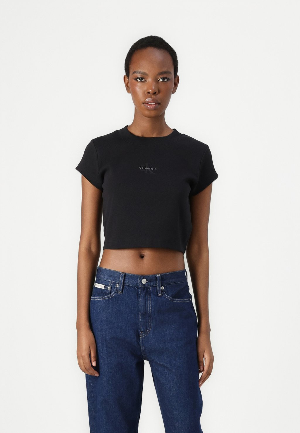 

Базовая футболка MONOGRAM BABY TEE Calvin Klein Jeans, черный