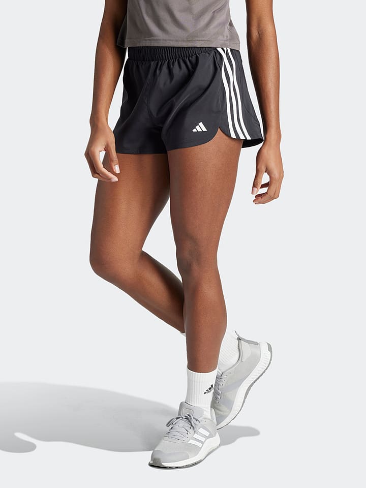 

Спортивные шорты adidas Pacer, черный