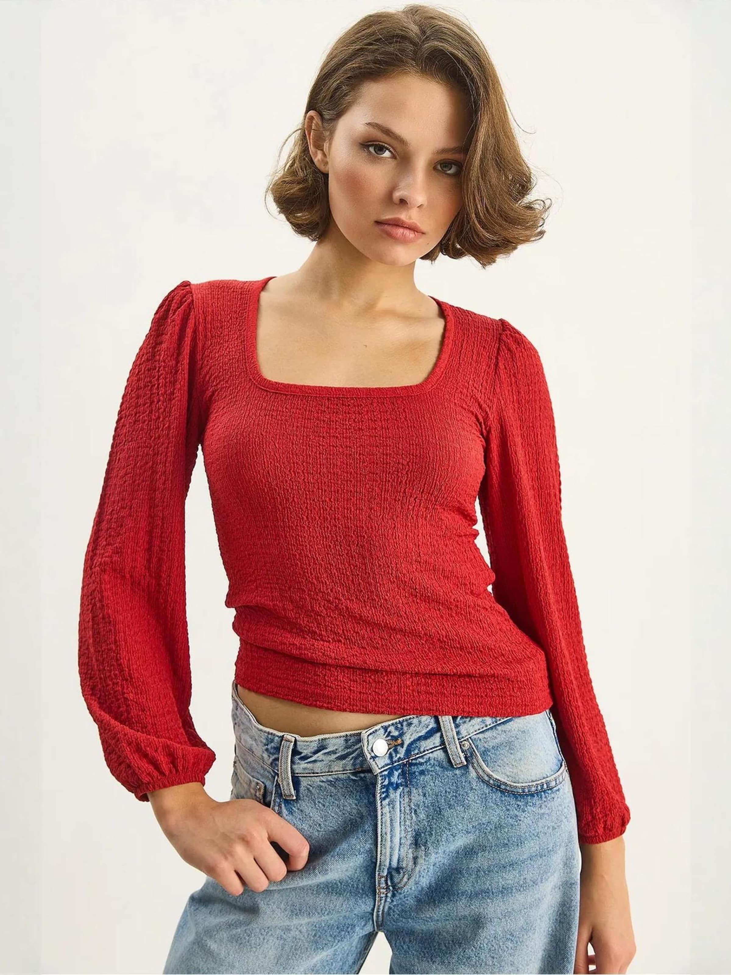 

Bianco Lucci Блузка в красном цвете