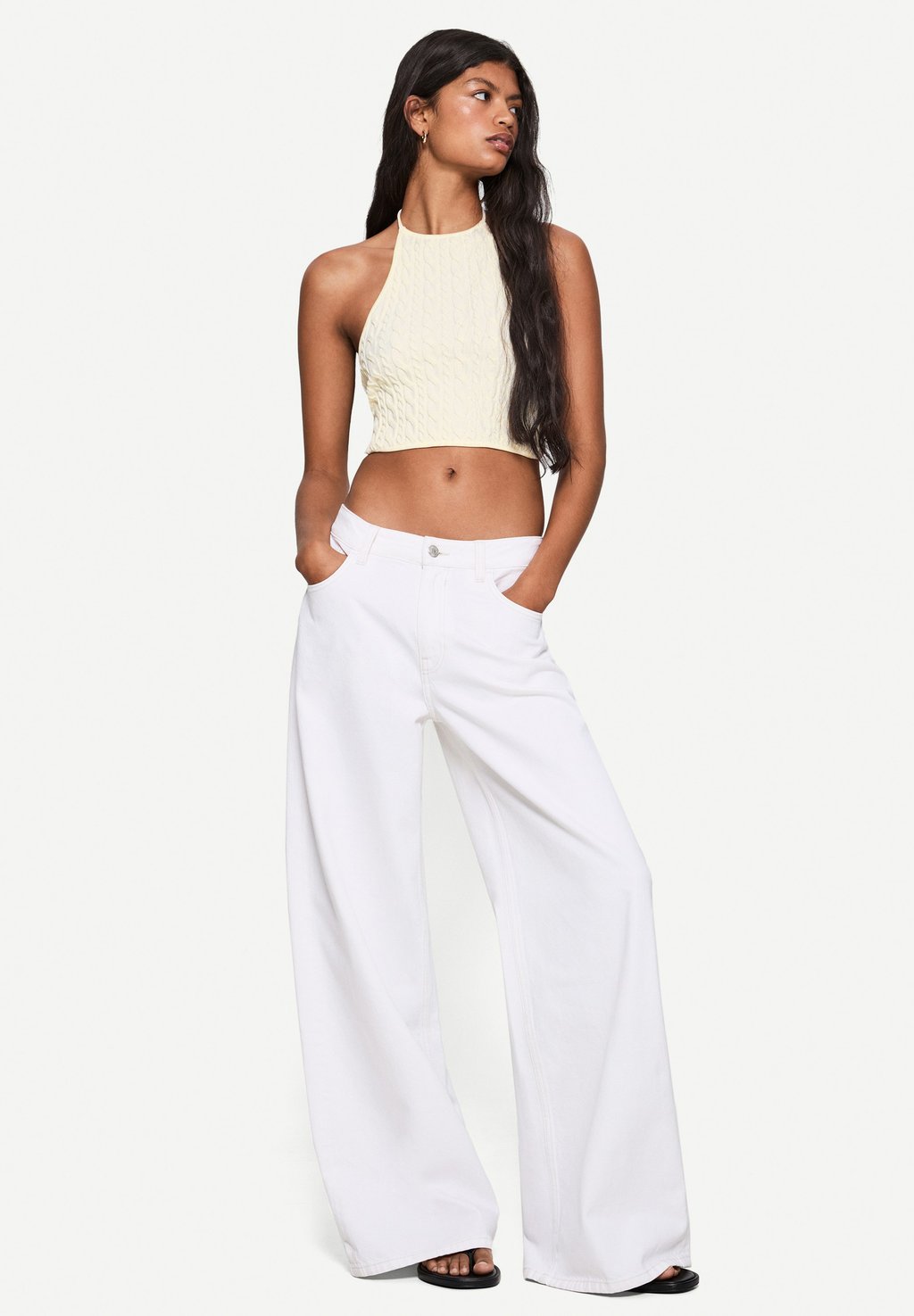 

Топ Bershka, бежевый