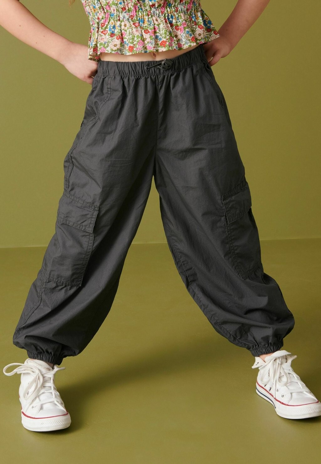 

Брюки-карго Standard Parachute Next, цвет charcoal grey