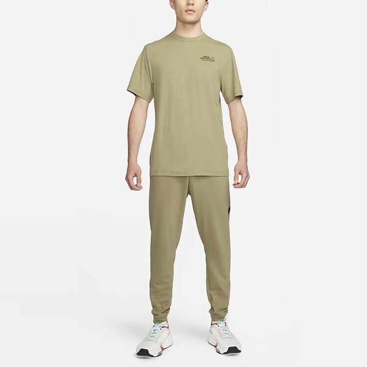 Мужской фитнес-топ с короткими рукавами Dri-FIT UV Hyverse, черный Nike, оливковый — фото 3