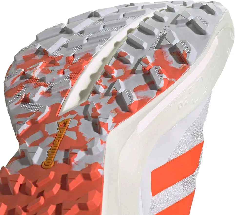 Мужские трейловые кроссовки Adidas Terrex Agravic Speed Ultra, белый/оранжевый/серый — фото 2