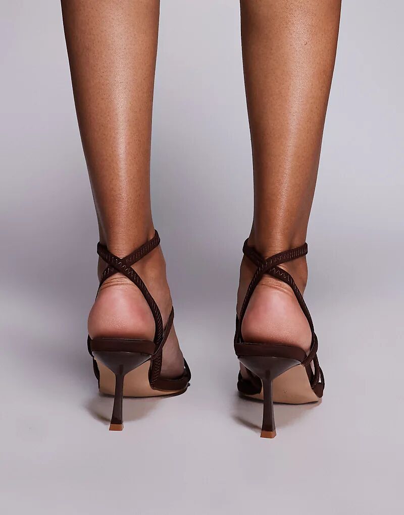 Босоножки на каблуке с ремешками SIMMI Shoes Karson шоколадного цвета — фото 2