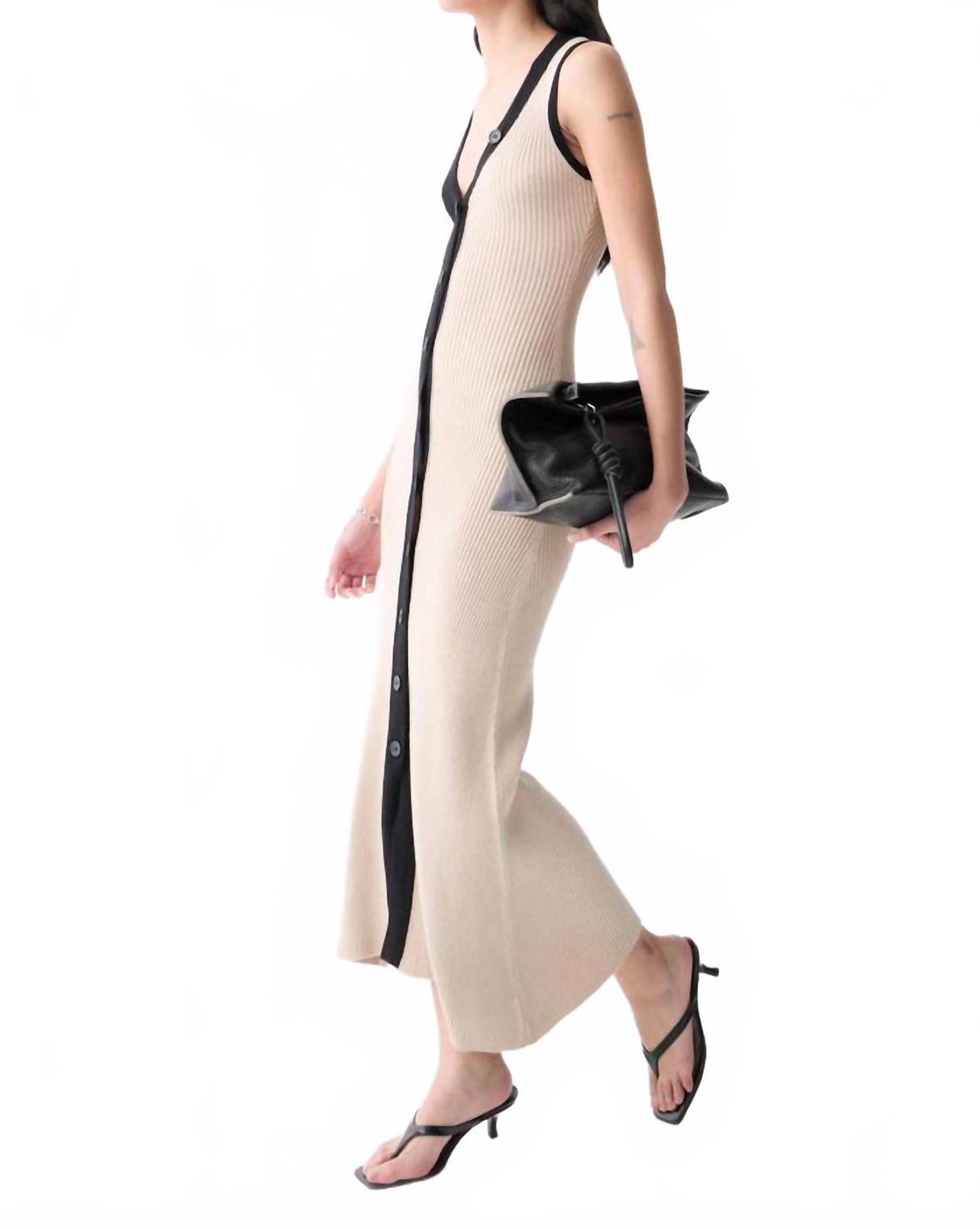 

Платье Vila вязаное в цвете экрю/черный DELUC