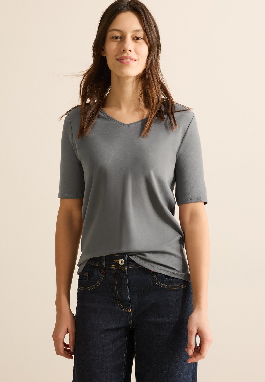 

Базовая футболка V-NECK Cecil, цвет Grau