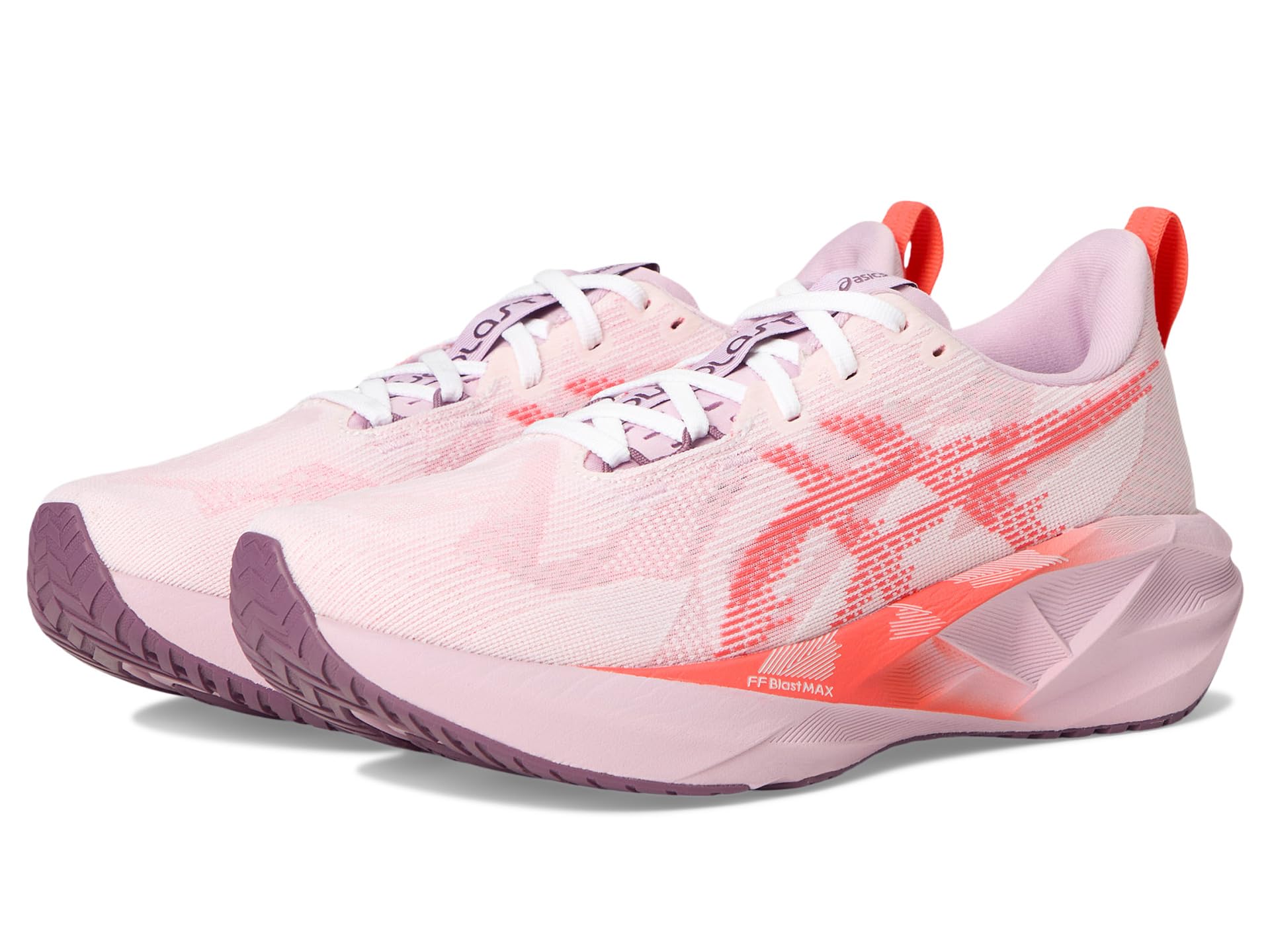 Кроссовки ASICS Novablast 5, цвет White/Coral Reef