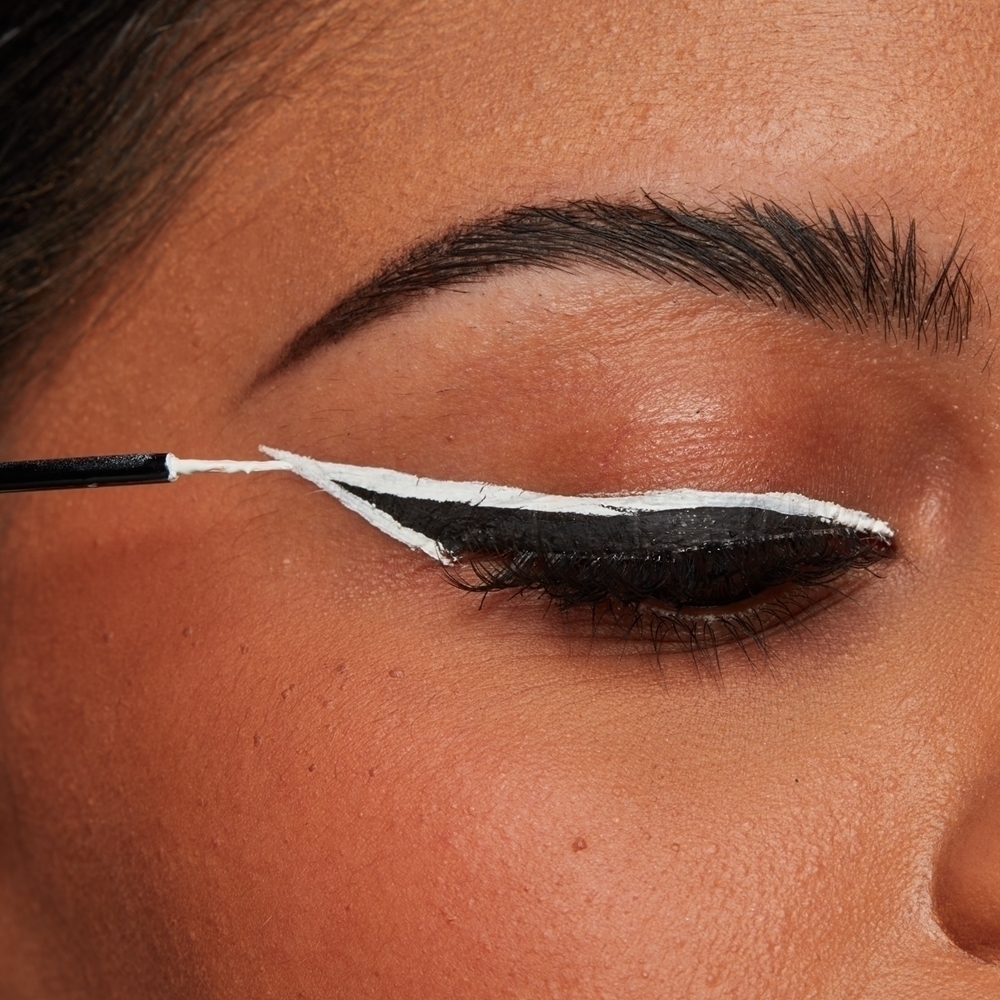 Яркая матовая жидкая подводка для глаз, матовый эффект Nyx Professional Makeup, atspalvis black 2 мл — фото 2
