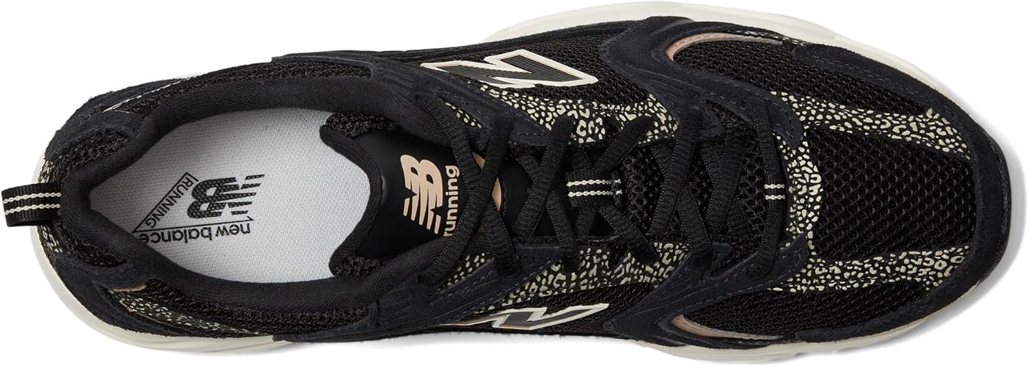 Мужские кроссовки New Balance 530 для ходьбы, черный/бежевый — фото 2
