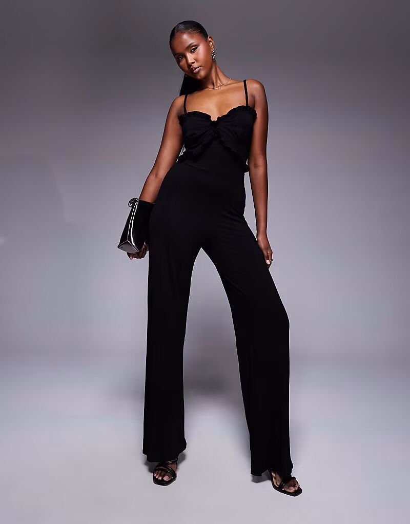 

Комбинезон ASOS DESIGN с широкими штанинами на бретельках и оборками черного цвета