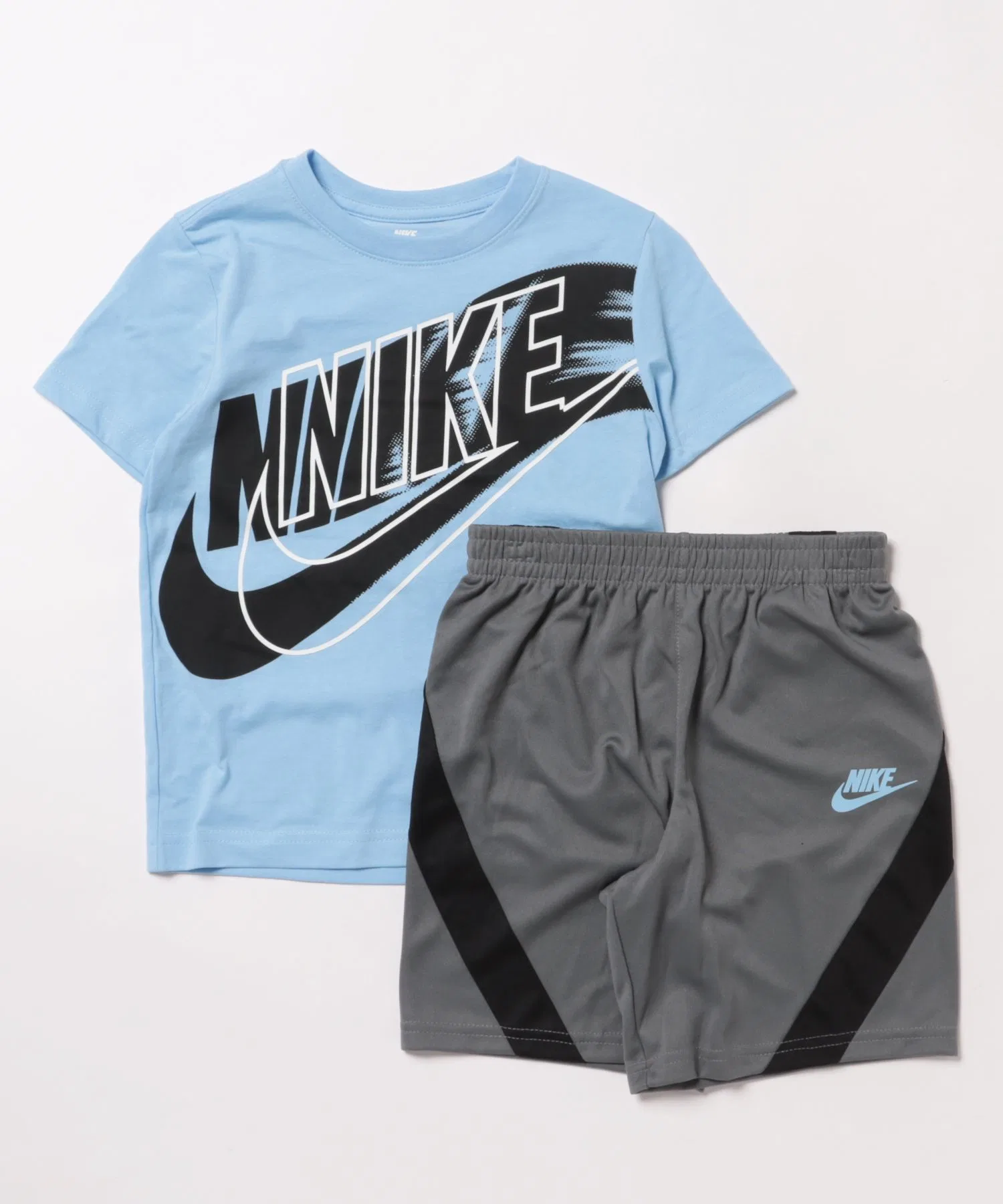 Детский комплект футболка и шорты NIKE ON THE MOVE серый