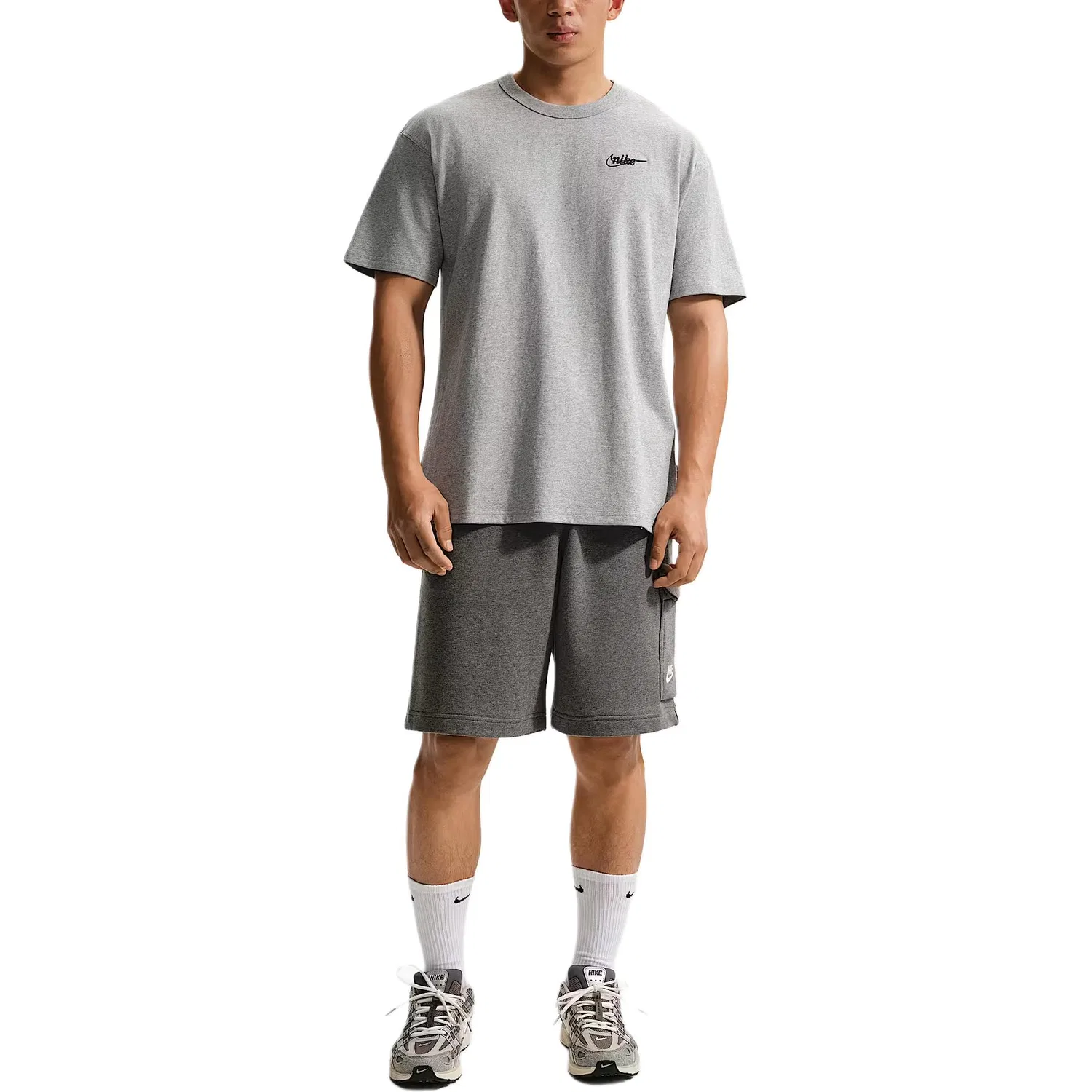 Футболка Sportswear мужская Toned Dark Gray с круглым вырезом Nike — фото 4