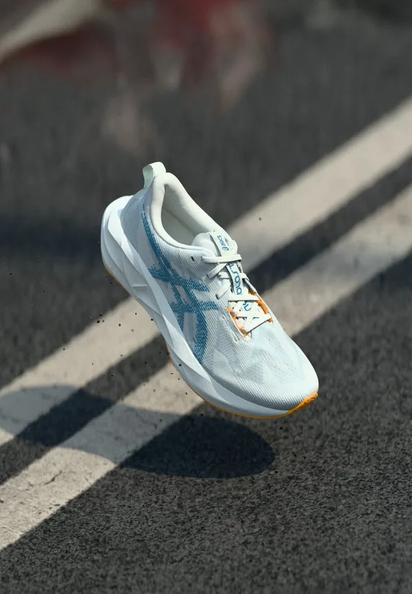 Кроссовки для бега по шоссе novablast 5 Asics, Arctic Blue/Aegean Blue