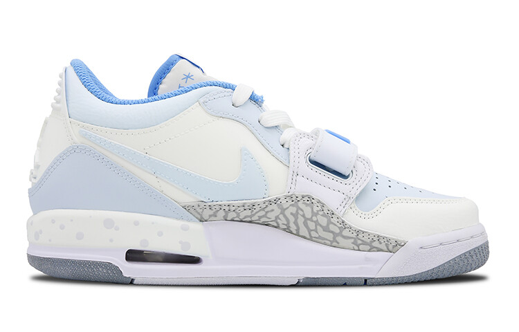 

Женские баскетбольные кроссовки Jordan Legacy 312 Vintage, Light Blue
