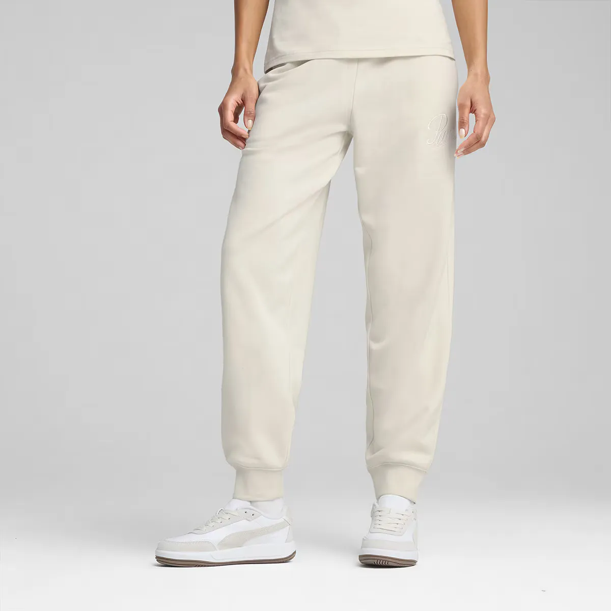 

Puma ESS SCRIPT Comfort спортивные штаны TR cl женские длинные брюки, белый