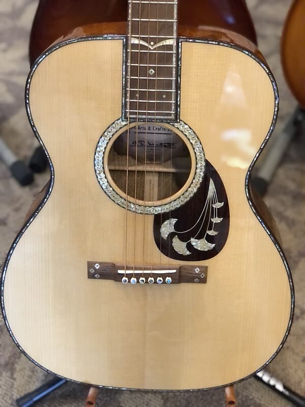 

Акустическая гитара Martin OM-Arts & Crafts Adirondack Spruce/German White Oak Natural 2018